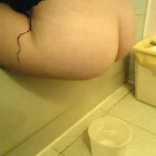pooping over bathtub poopinggirl