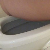 i on a toilet bowl in hotel!(1280x720 hd) avi queen lusy