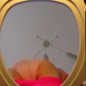 peteuse shits on you toilet chair hd