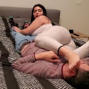 crystal lust daddy wont buy me a new car so a sat on his face