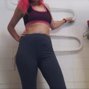 sexy peeing in pants marysweeeet