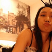 naomibobba scatz naomi pooping eating and smoke at the same time!