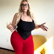 Blackvenomtv Worship Lila Lovelyandx27s Corporate Milf Ass