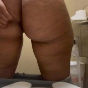 Sashajaee Public Scat