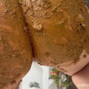 Elle_clark26 Laying Down Big Discharge Laying Down Elle Clark