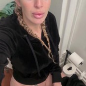 Amy_farts 4 Hours Holding My Pee