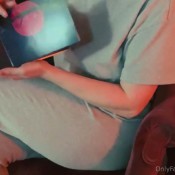 Luna Marble Reading Time