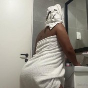 Candyyfoxvip To Start My Day Off Right I Need A Shower And To Get All My Farts Out