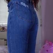 Ur2dwaifu Jean Farts