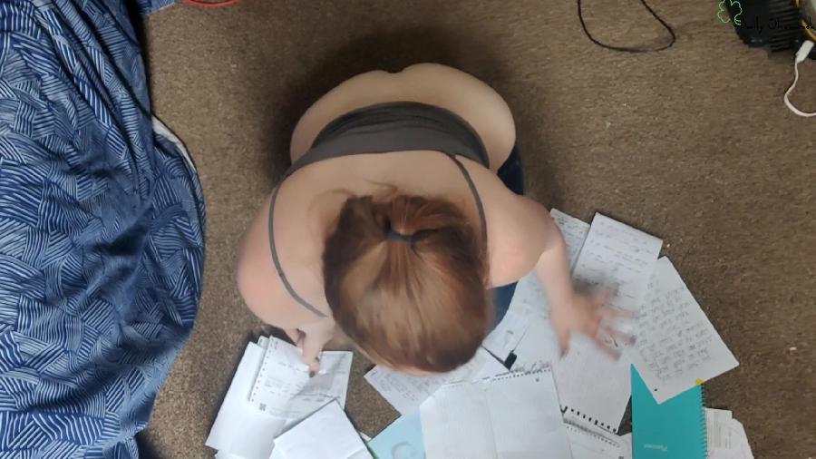 Kelly Shamrock Peeking Down Classmates Butt Crack